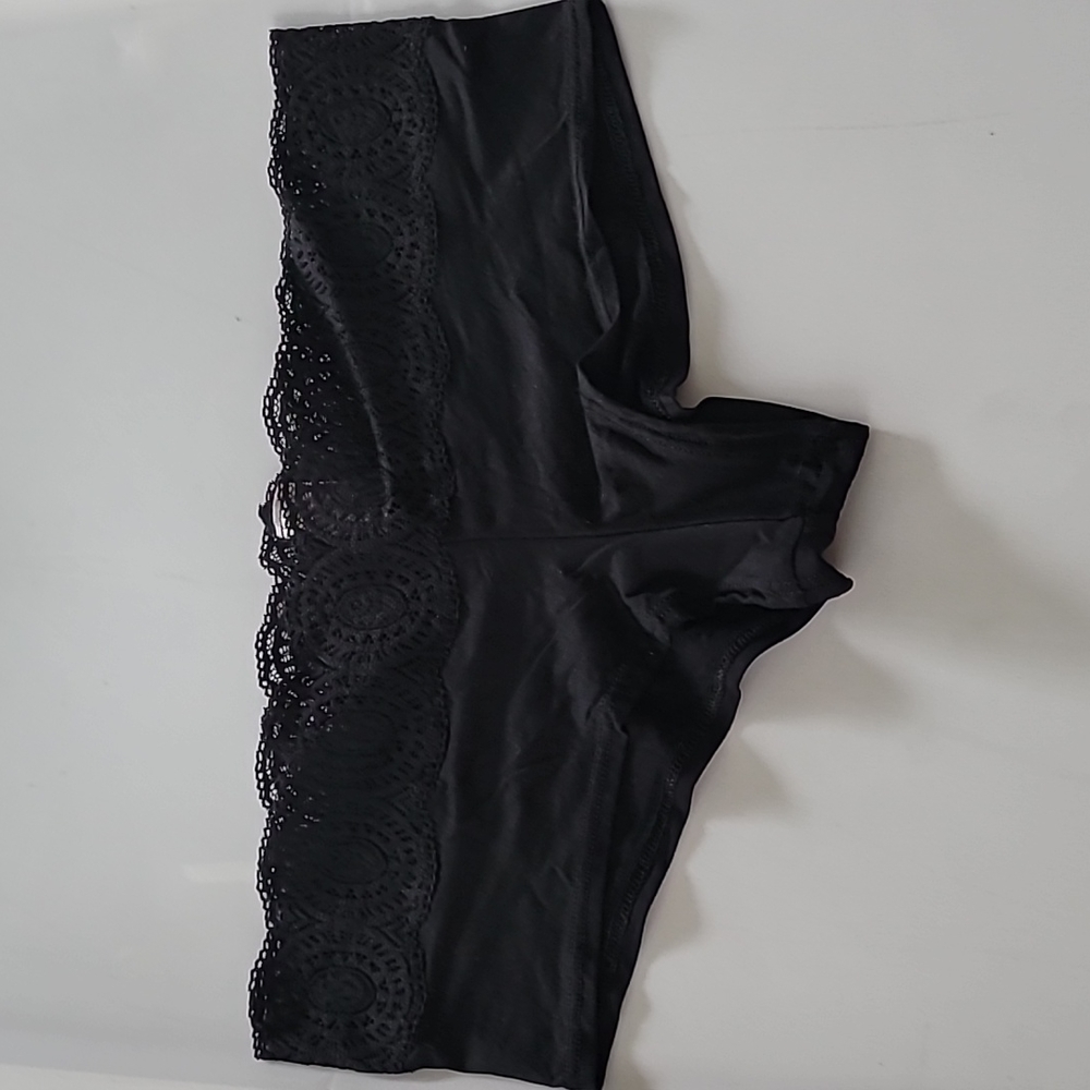 NWOT Black hip huggers